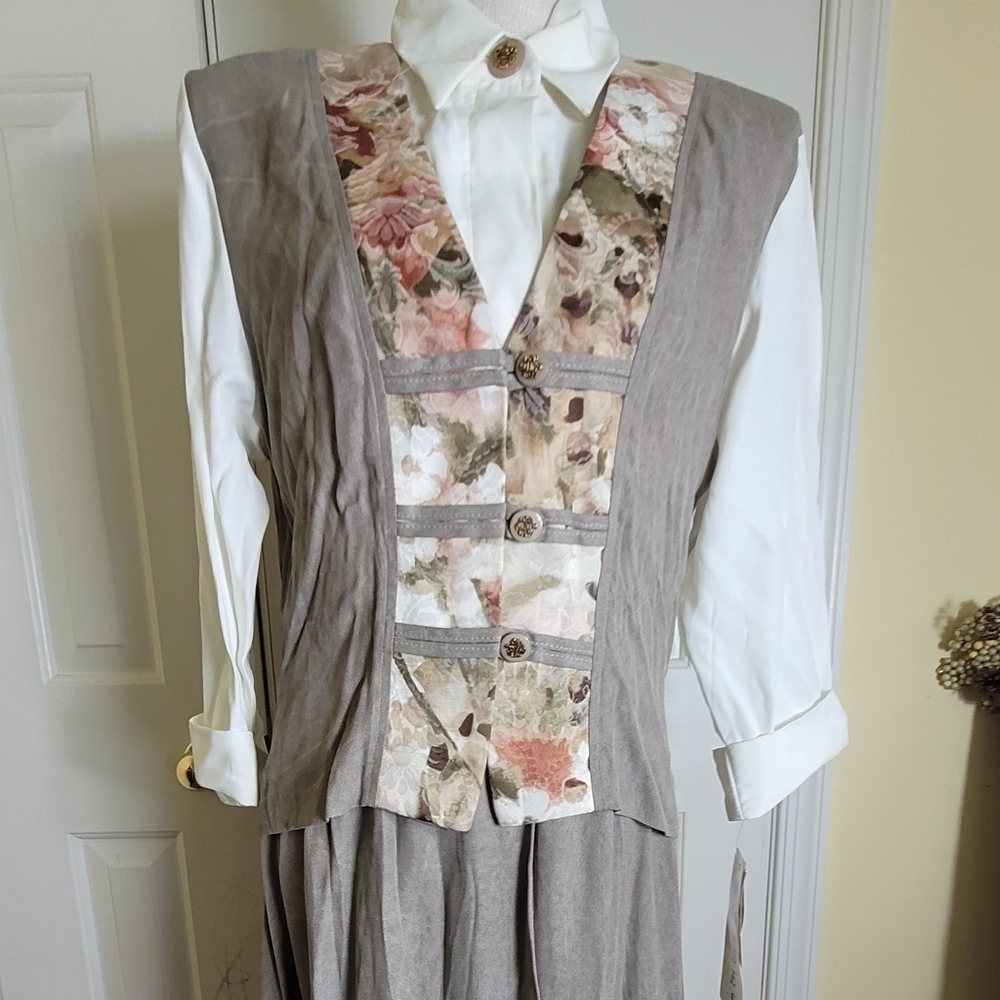 Vintage 70s maxi dress new with tag
